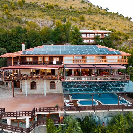 Hotel Wooden House Canaj Esterno foto